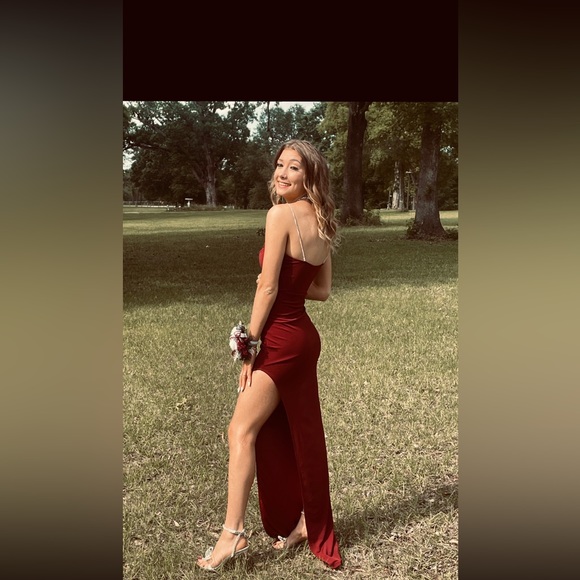 Prom dress - Picture 2 of 2